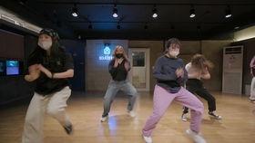 教师成人节舞蹈视频播放,视频中的教育者风采展示