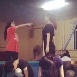 成人舞蹈技巧简单视频,跟随舞蹈视频掌握成人舞蹈技巧